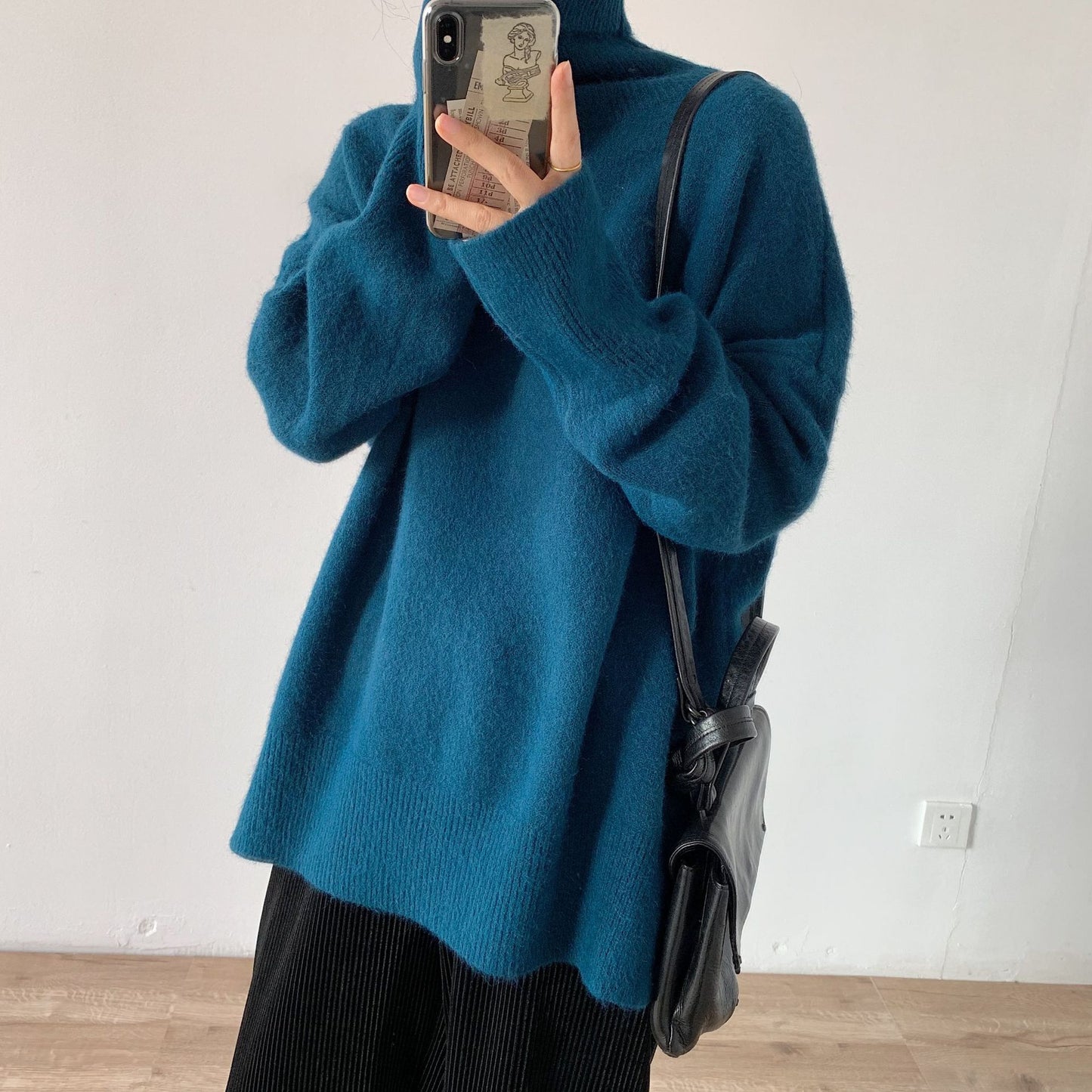 Soft Waxy Turtleneck Loose Simple Sweater