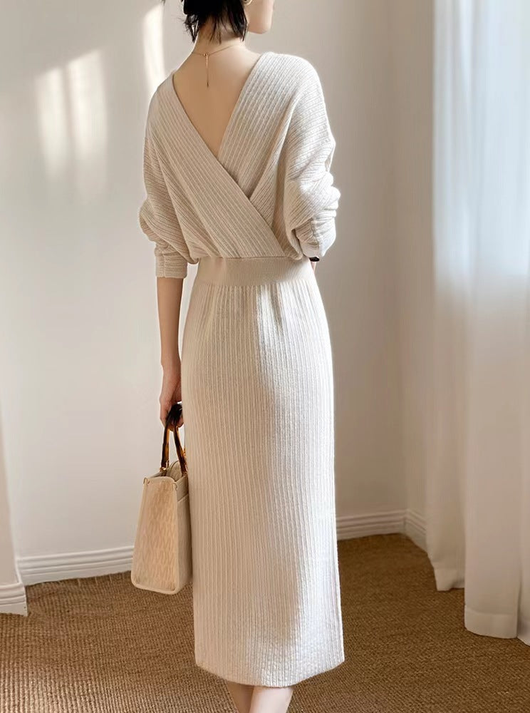 Design sense V-neck bag hip knitted dress