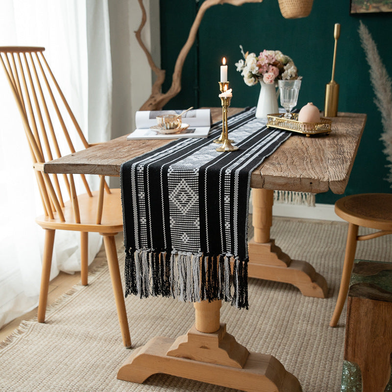 Hand-fringed table cloth with striped cotton and linen