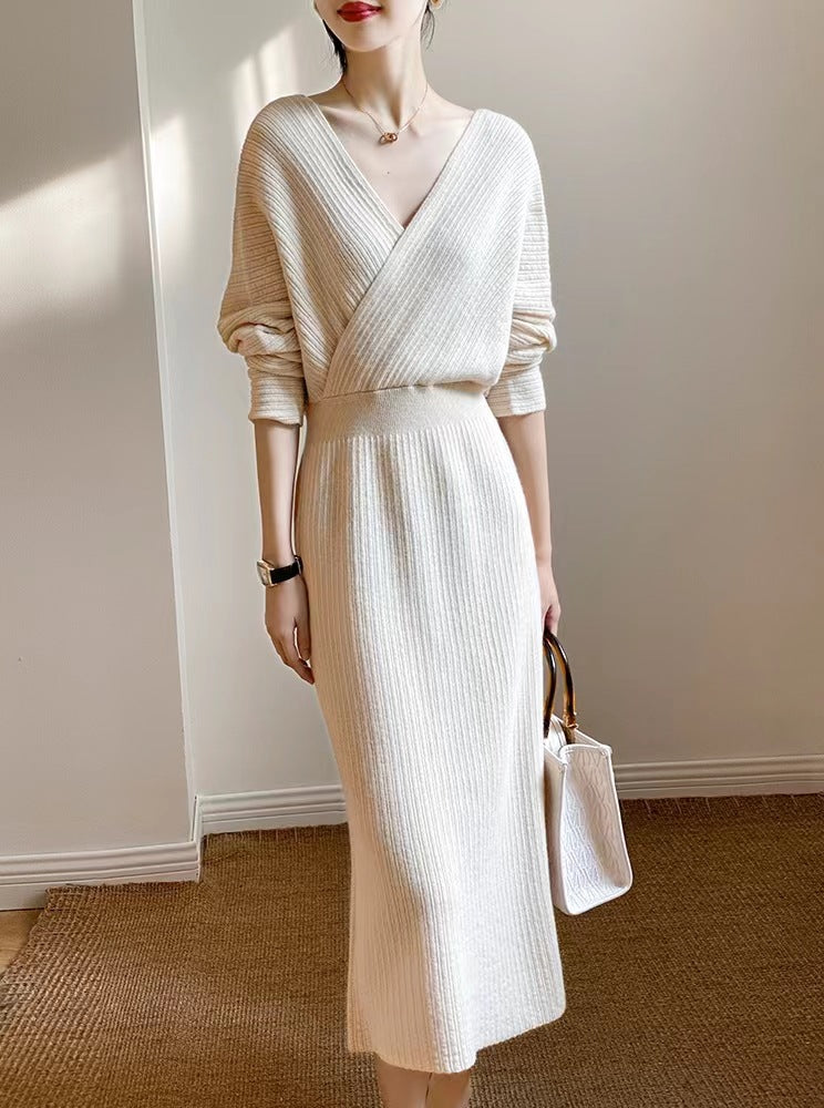 Design sense V-neck bag hip knitted dress