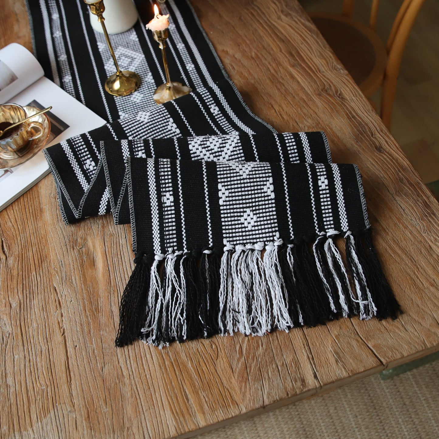 Hand-fringed table cloth with striped cotton and linen