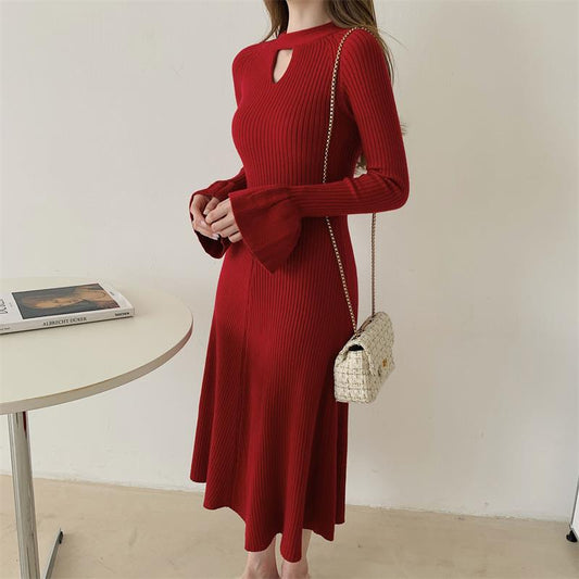 Elegant knitted front and rear two-wear niche dress in winter